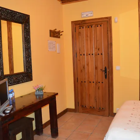 La Vieja Escuela Gæstehus San Roque de Ríomiera