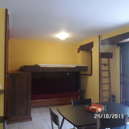 게스트하우스 La Vieja Escuela Valles Pasiegos San Roque de Ríomiera