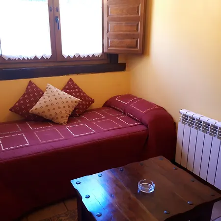 Gæstehus La Vieja Escuela San Roque de Ríomiera