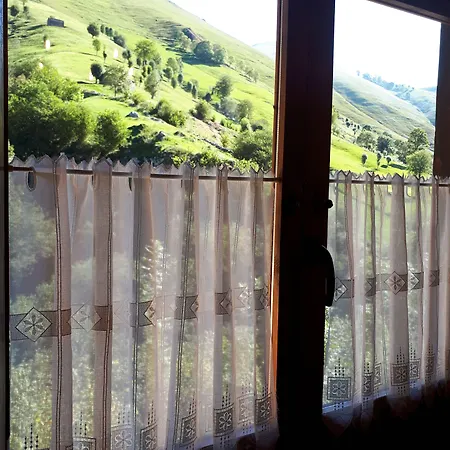 Gæstehus La Vieja Escuela San Roque de Ríomiera