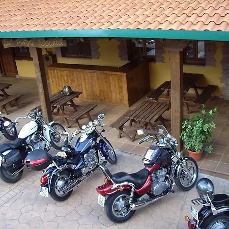 Casa de hóspedes La Vieja Escuela San Roque de Ríomiera