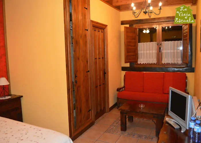 La Vieja Escuela Pensionat 3*