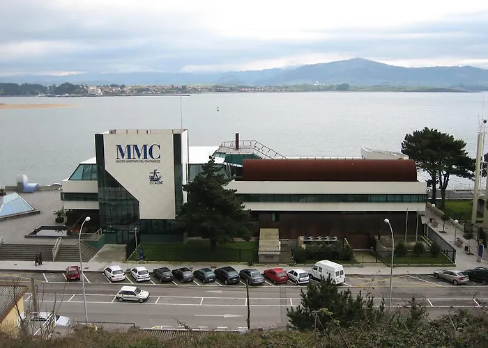 La Vieja Escuela Pensionat San Roque de Ríomiera